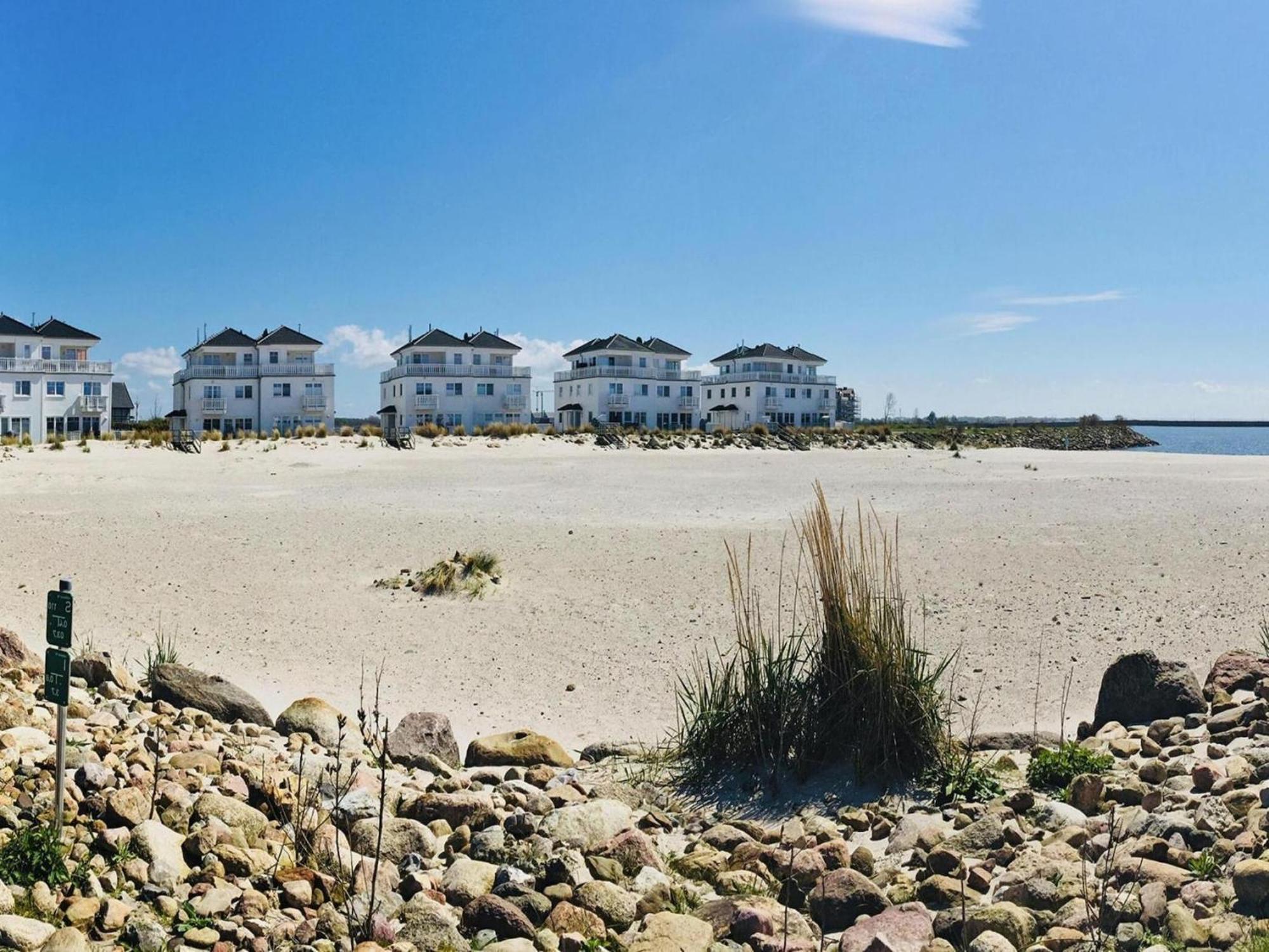 Apartment In Ostseeresort Olpenitz With Balcony Bagian luar foto